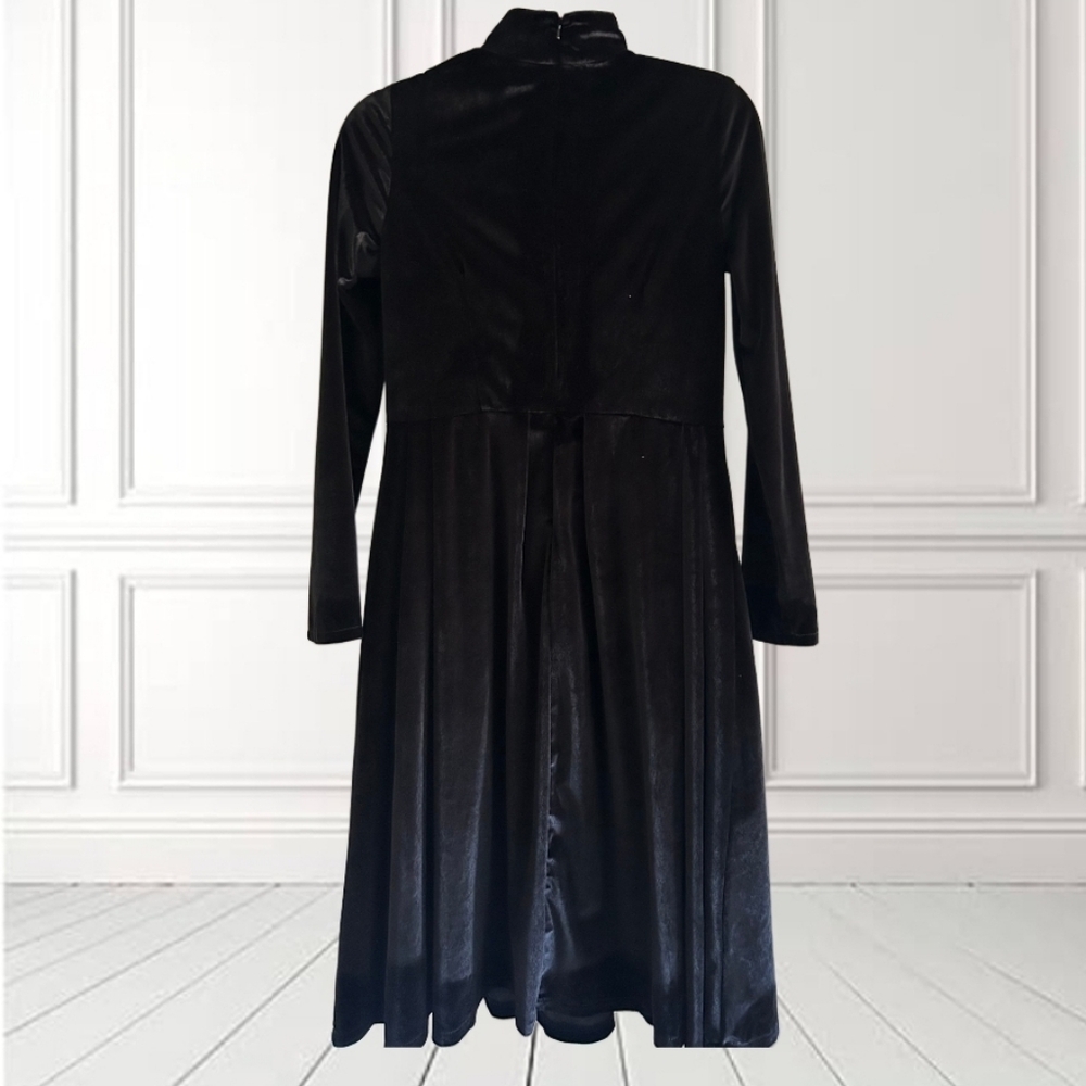 NWOT/ Nerazzurri Sophisticated Black Velvet Midi Dress
